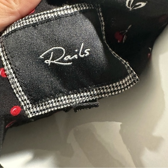 Rails Rocsi Cherry Print Button Down Shirt Size Small - Picture 4 of 6